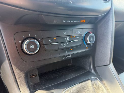 Used 2017 Ford Focus ST FWD image 28