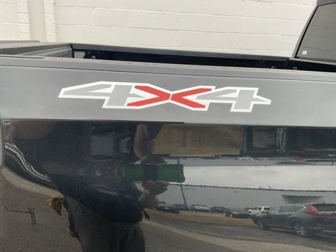 Used 2024 Chevrolet Silverado 1500 Custom image 11