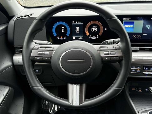 Used 2025 Hyundai Kona SEL FWD image 19