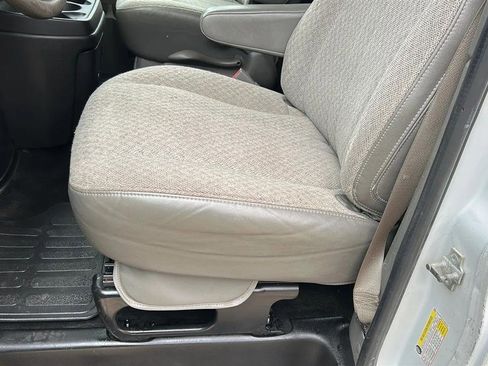 Used 2019 Chevrolet Express 3500 LT w/ LT Preferred Equipment Group image 39