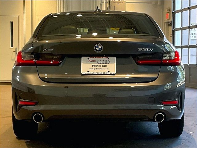 Used 2019 BMW 330i xDrive Sedan AWD/4WD image 6