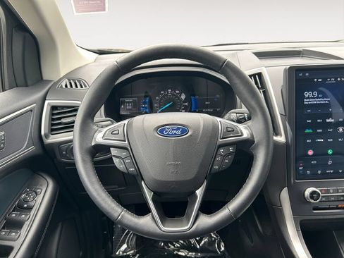 Used 2022 Ford Edge SEL w/ Sport Appearance Package AWD/4WD image 13