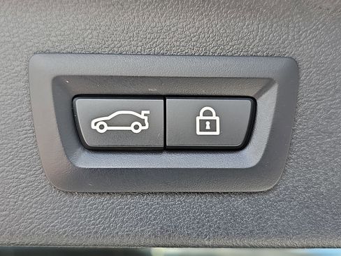 Used 2023 BMW X3 xDrive30i w/ M Sport Package image 13