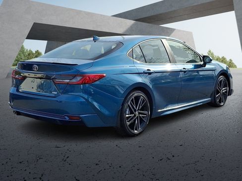 Certified 2025 Toyota Camry XSE image 6