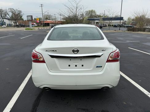 Used 2013 Nissan Altima 2.5 SV FWD image 6