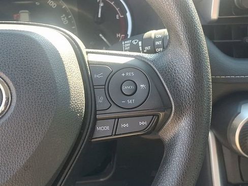 Used 2024 Toyota RAV4 XLE image 24