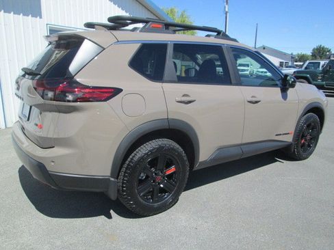 Used 2025 Nissan Rogue SV w/ Rock Creek Premium Package AWD/4WD image 6