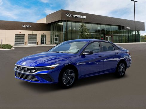 New 2026 Hyundai Elantra Sport image 2