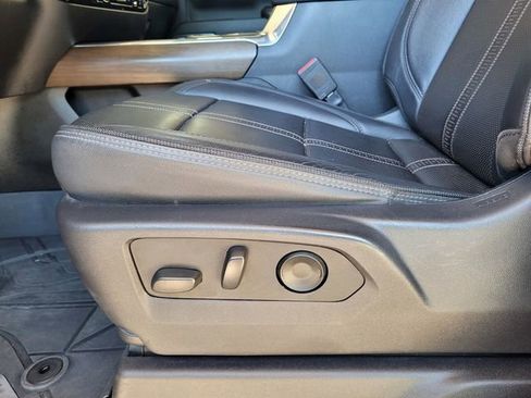 Used 2024 Chevrolet Silverado 3500 High Country AWD/4WD image 21