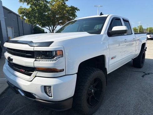 Used 2018 Chevrolet Silverado 1500 LT w/ Rally 2 Edition AWD/4WD image 8
