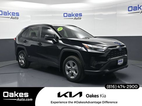 Used 2024 Toyota RAV4 LE AWD/4WD image 1