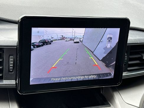Used 2021 Ford Explorer XLT w/ Equipment Group 202A RWD image 19