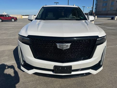 Used 2021 Cadillac Escalade Sport Platinum image 9
