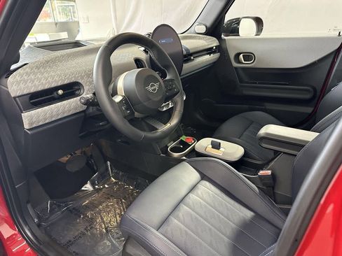 Certified 2025 MINI Cooper S image 10