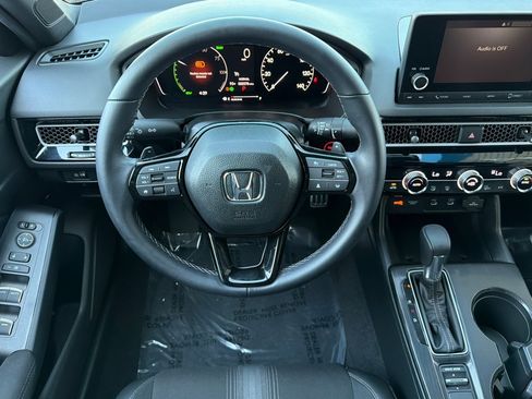 Used 2025 Honda Civic Sport image 29