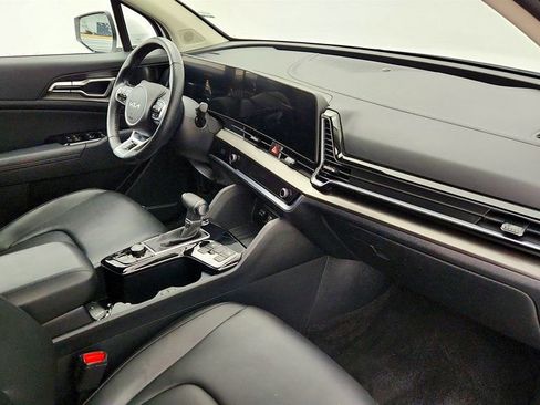 Used 2025 Kia Sportage EX image 24