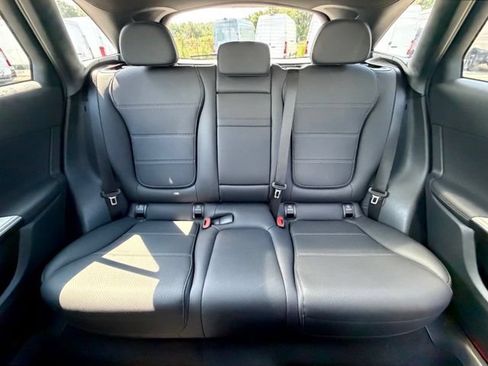 Used 2026 Mercedes-Benz GLC 300 4MATIC image 17