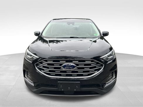 Used 2019 Ford Edge Titanium w/ Cold Weather Package image 14