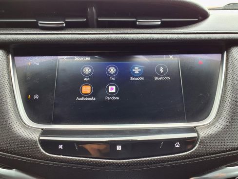 Used 2020 Cadillac XT5 Premium Luxury FWD image 21
