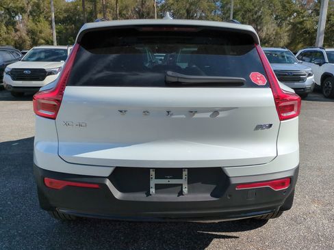 New 2026 Volvo XC40 B5 Ultra w/ Protection Package Premier image 5