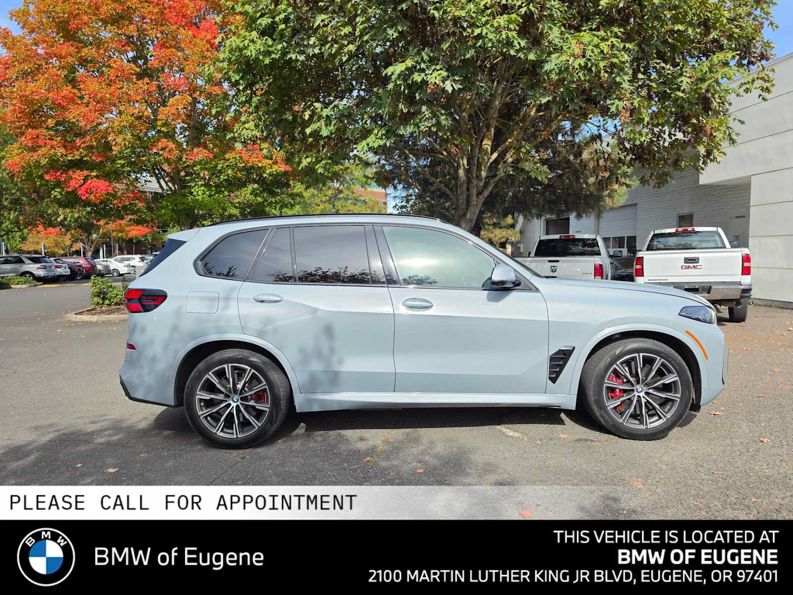 Used 2025 BMW X5 xDrive50e w/ Executive Package AWD/4WD image 2