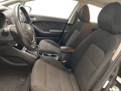 Used 2017 Kia Forte LX FWD image 17
