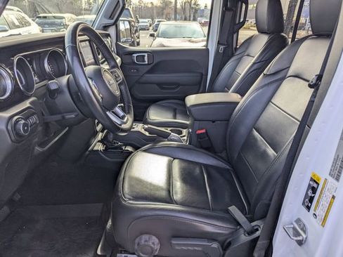 Used 2021 Jeep Wrangler Unlimited Sahara image 19