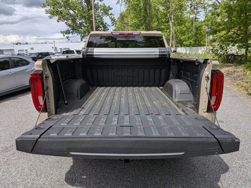 Used 2023 GMC Sierra 1500 AT4 w/ AT4 Premium Package AWD/4WD image 21