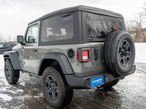 Used 2023 Jeep Wrangler Sport image 8
