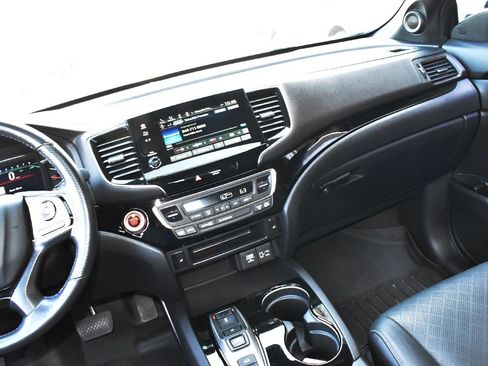 Used 2019 Honda Passport Touring image 18