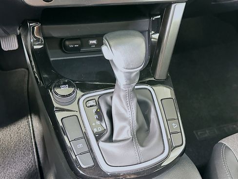 Used 2025 Kia Seltos S image 25