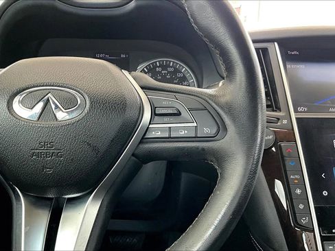 Used 2018 INFINITI Q50 Luxe w/ Essential Package (3.0T Luxe) RWD image 11