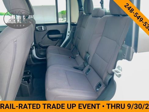 Used 2022 Jeep Gladiator Sport AWD/4WD image 13