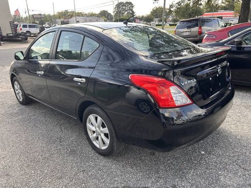 Used 2013 Nissan Versa SL image 5