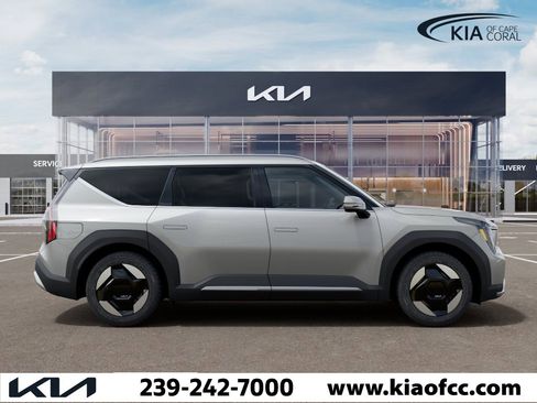 New 2026 Kia EV9 Wind AWD/4WD image 7