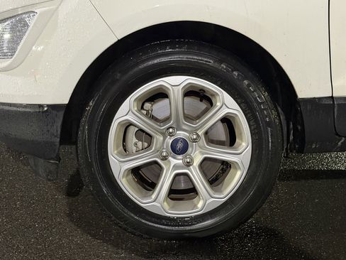 Used 2018 Ford EcoSport SE w/ SE Convenience Package image 9