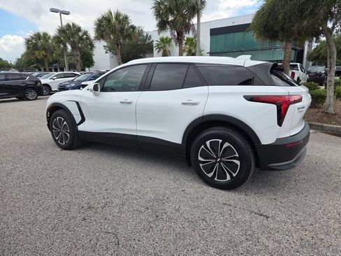 Used 2024 Chevrolet Blazer EV LT AWD/4WD image 9