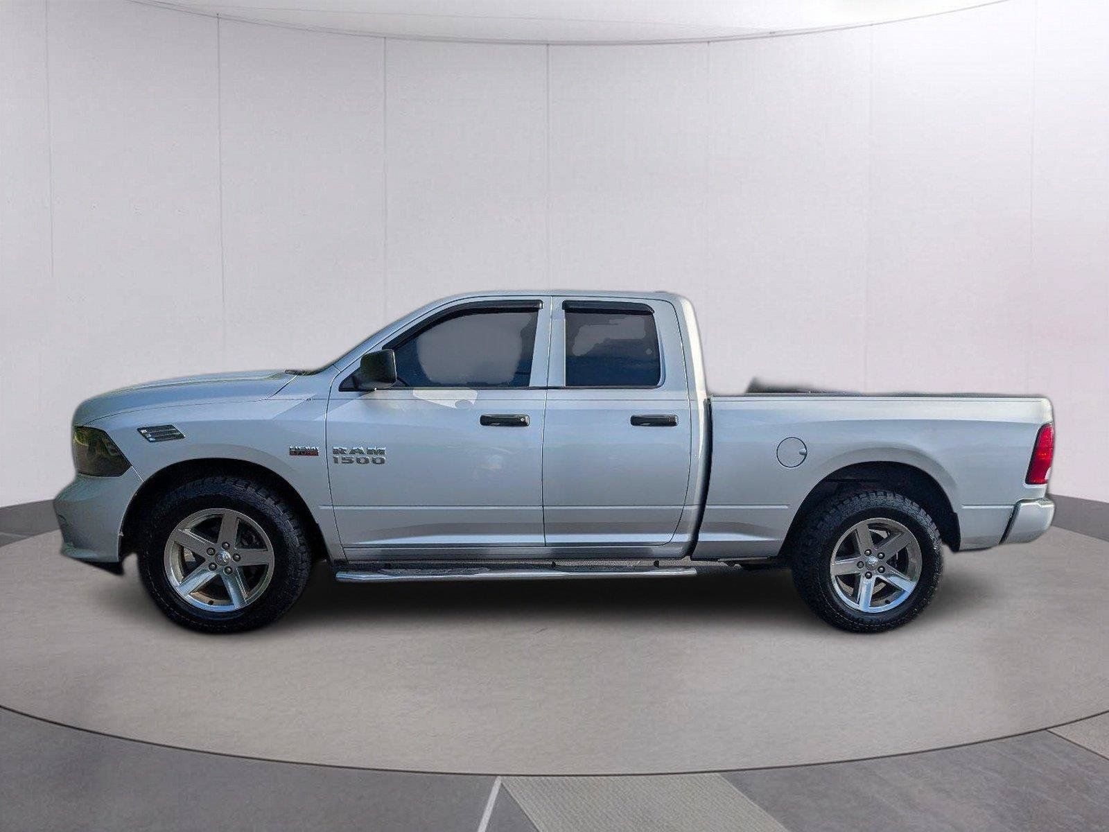 Used 2013 RAM 1500 Express RWD image 2