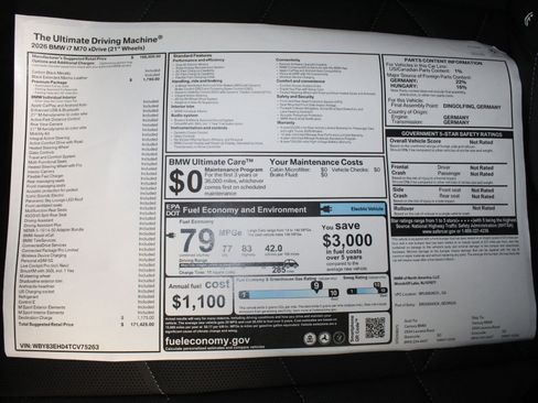 Used 2026 BMW i7 M70 w/ Premium Package image 23