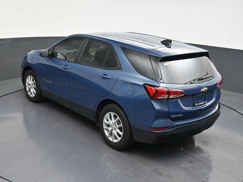 Used 2024 Chevrolet Equinox LS w/ Driver Confidence II Package FWD image 17