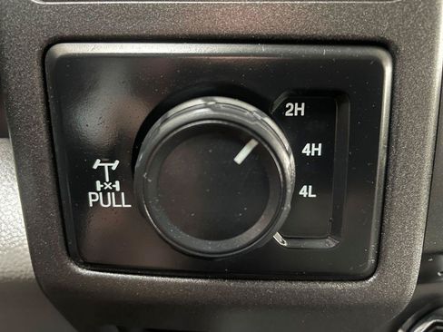 Used 2017 Ford F250 XL w/ Power Equipment Group AWD/4WD image 20