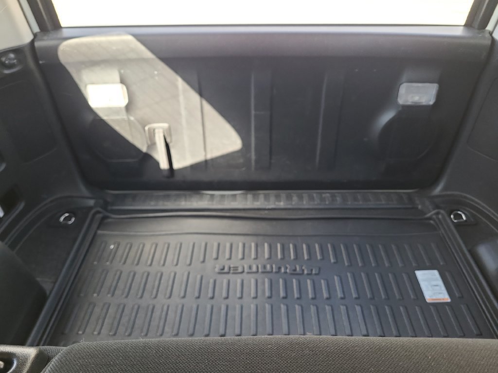 Used 2022 Toyota 4Runner SR5 AWD/4WD image 28