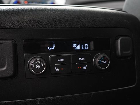 Used 2019 GMC Yukon XL SLT AWD/4WD image 17