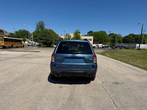 Used 2010 Subaru Forester 2.5X Limited AWD/4WD image 6