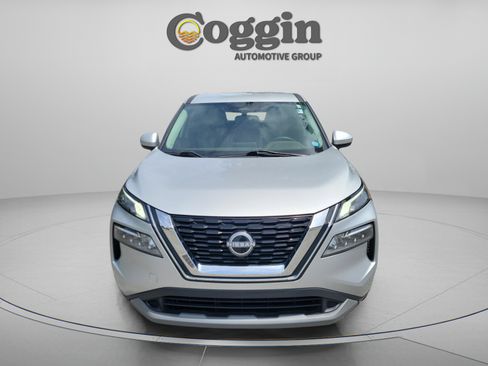 Used 2023 Nissan Rogue SV FWD image 5