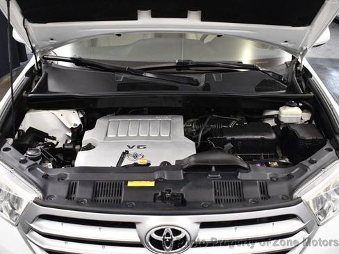 Used 2012 Toyota Highlander Limited w/ Tow Pkg image 51