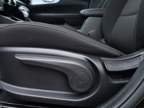 Used 2023 Kia Forte LXS w/ LXS Technology Package image 19