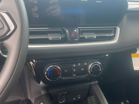 New 2026 Chevrolet TrailBlazer LT FWD image 18