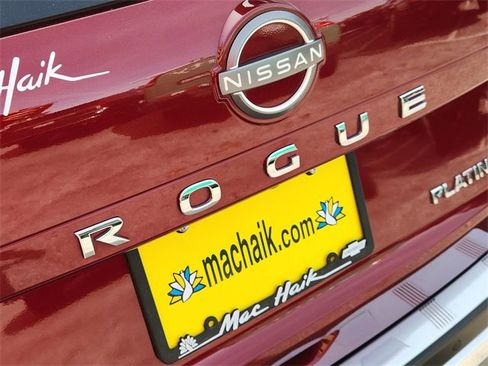 Used 2023 Nissan Rogue Platinum w/ Platinum Premium Package image 32