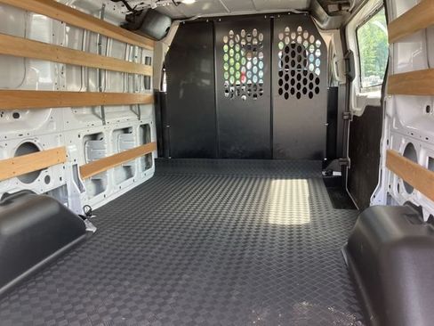 Used 2025 Ford Transit 250 Low Roof w/ Exterior Upgrade Package RWD image 4